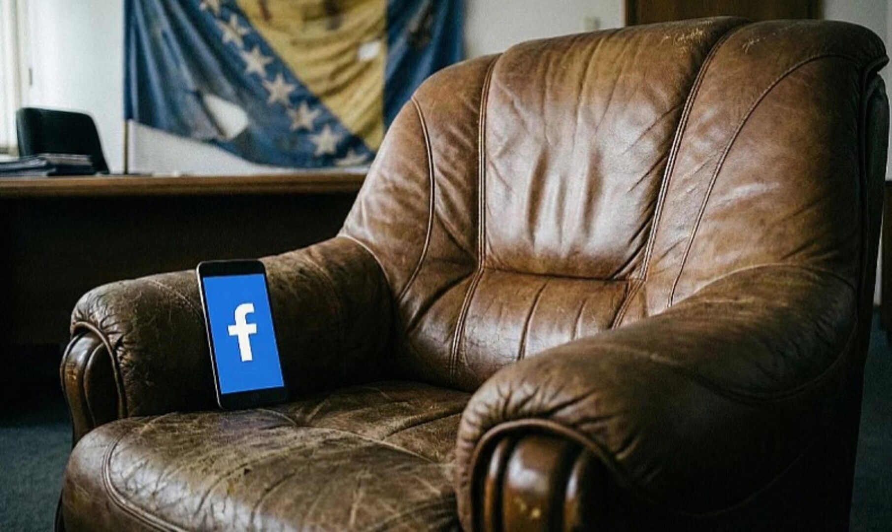 Traži se državnička vizija, a ne Facebook statusi: Trojka je pokazala da nije dorasla Dodiku - slika 1
