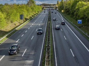Rekordan uvoz automobila u BiH: Građani i firme potrošili gotovo milijardu i po KM