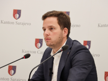Kasno Uk ostavku dade!