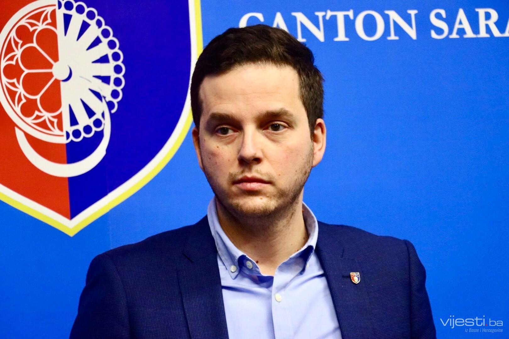 Uk: Ostavka nije bježanje - slika 1