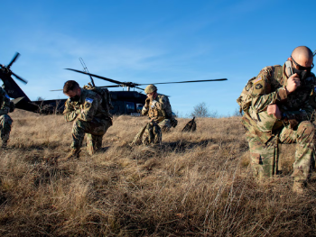Trump pritišće NATO. Zahtjeva smanjenje misije na Kosovu. I odlazak iz Iraka