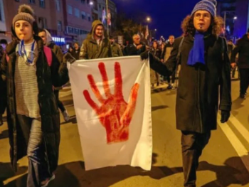 Zašto je tako teško svrgnuti Aleksandra Vučića?