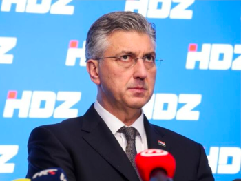 Plenković: Neće biti zakona koji bi zabranio komunističke simbole i slogane