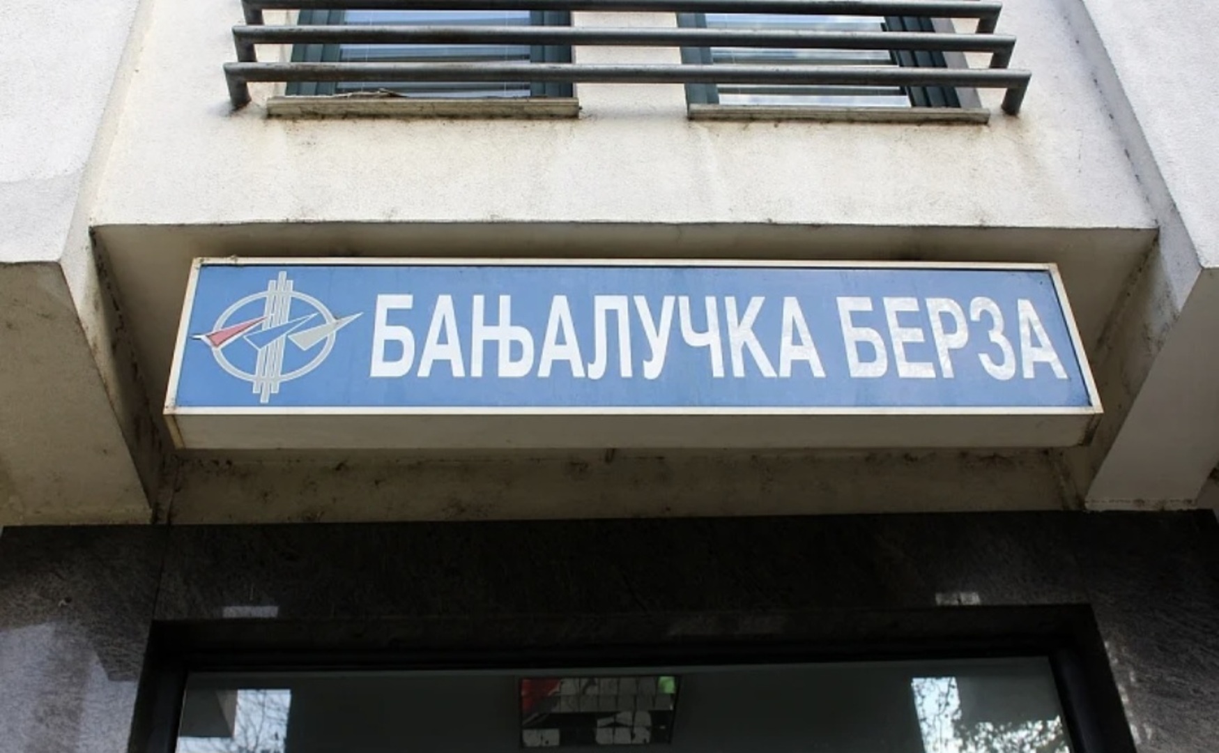 Drastično porasla potreba za novcem u entitetu Rs: Jučer se zadužili za još 75 miliona KM - slika 1