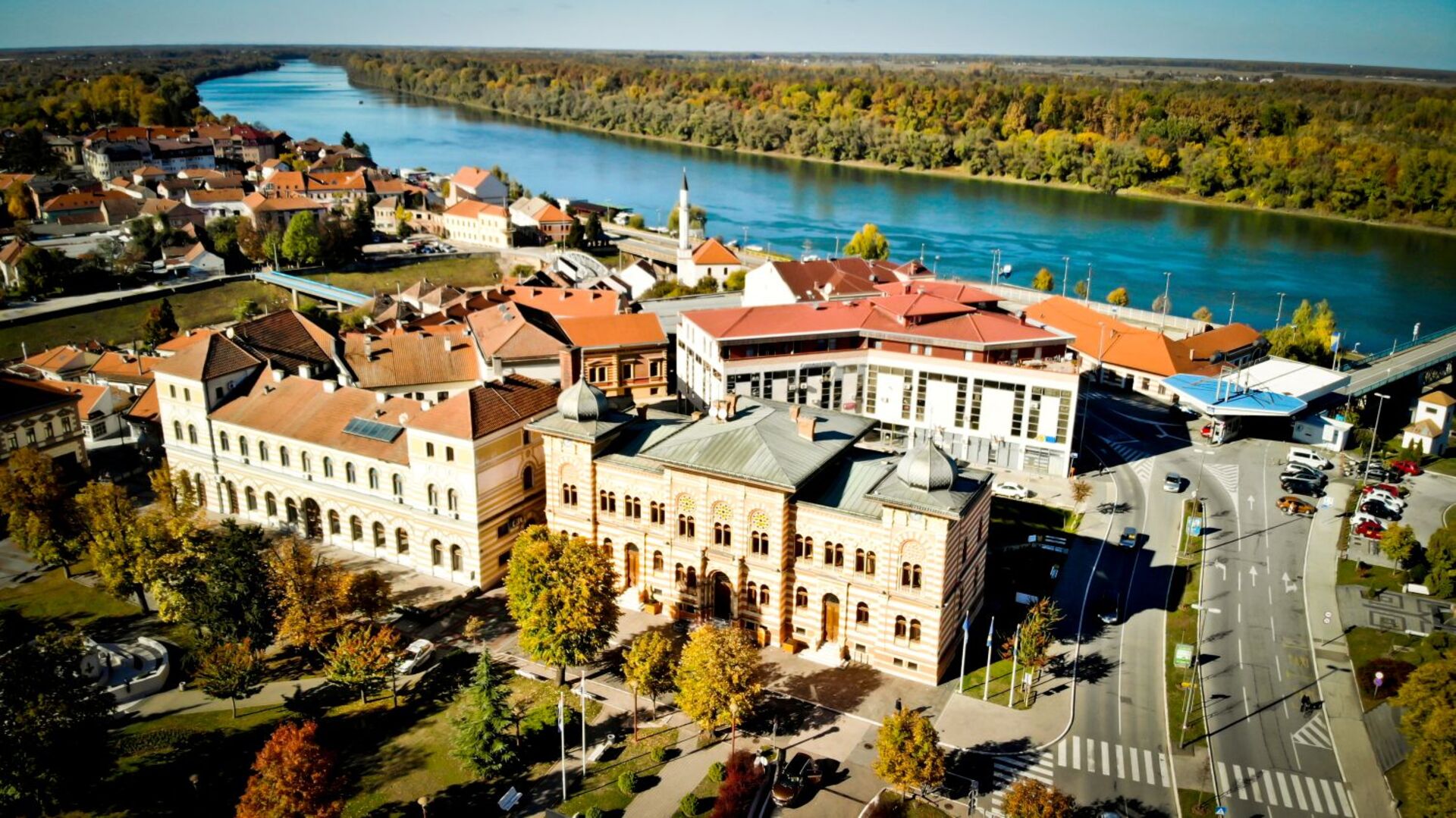 NEVJEROVATNO: Brčanski privrednici plaćaju porez F BiH-u, ali ne mogu na tendere! - slika 1