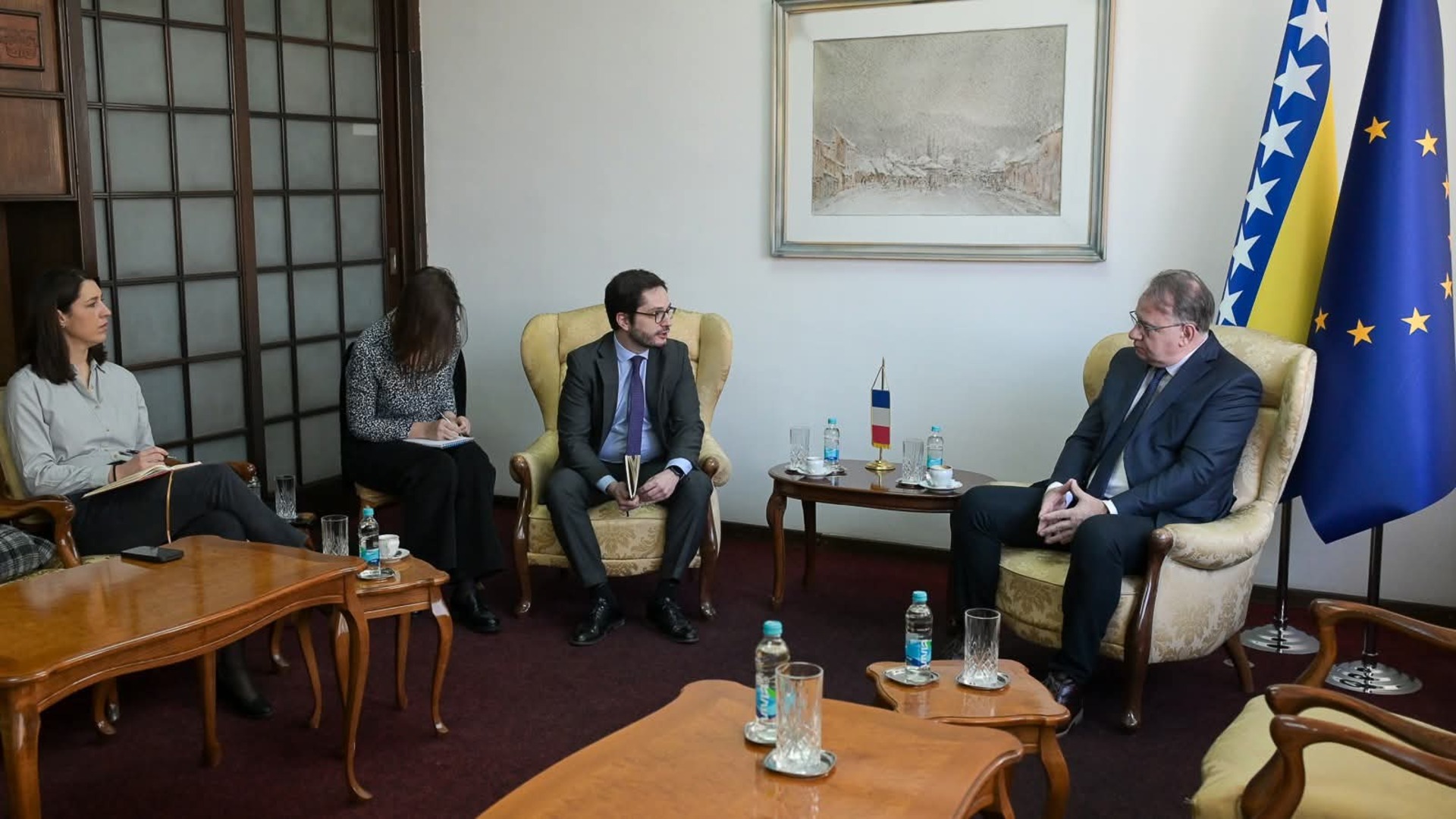 Premijer Nikšić razgovarao sa francuskim ambasadorom Delmasom: U fokusu evropski put naše zemlje... - slika 1