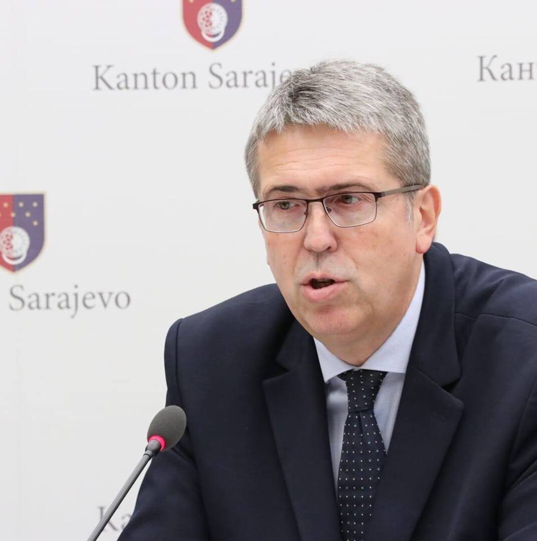 Gradonačelnik Sarajeva: Taj nam spomenik nije potreban! - slika 1