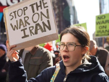 Stotine demonstranata u Njujorku protiv američko-izraelskih napada na Iran