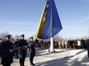 Podignuta zastava BiH na Humu