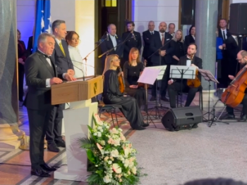 Komšić: Djeca ove zemlje neće dozvoliti da ih "tramvaji moje generacije" ubijaju