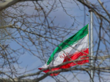 Iran ubrzano bira nasljednika Hameneija, privremeno vijeće vodi zemlju