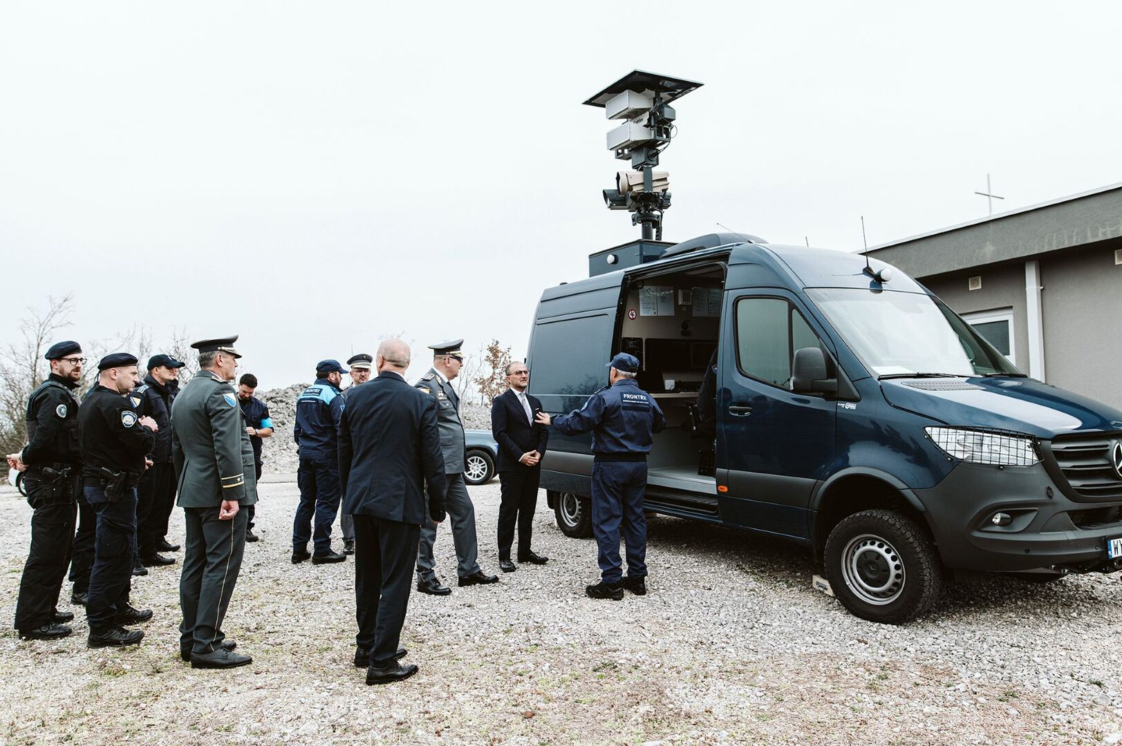 Soreca u posjeti službenicima FRONTEX-a na graničnom prelazu Bijača - slika 7