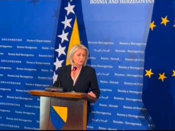 Krišto odgovorila Forti: Stenogram ga demantuje, koristi govornicu za slanje političkih poruka