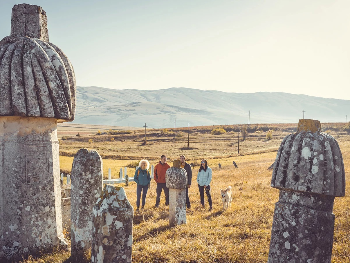 Glamoč: Ko god nađe ćup zlata, pobjegne!