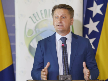 Emrić traži prekidanje trakavice: Dodik ne može biti na čelu SNSD-a!