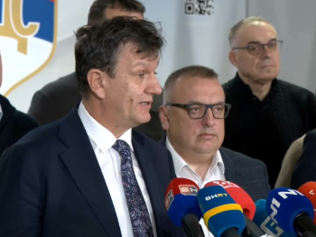 "Umjesto da razmišljaju o mjerama kako ublažiti udar koji slijedi, vlasti u cijeloj BiH ništa ne čine"