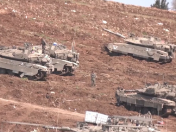 Izraelci gomilaju tenkove blizu Libana