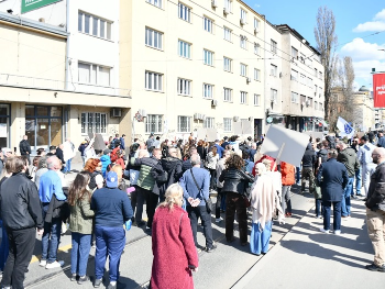 10. demonstracije u Sarajevu. Mali interes, Tuzlaka više nego Sarajlija