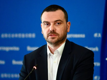 Vulić: Nećemo podržati ukidanje akciza na gorivo; Magazinović joj poručio: Opet demonstrira lijenost!
