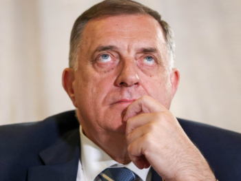 Dodik tvrdi da je Minić podnio ostavku jer Rs izlazi na međunarodno tržište kapitala