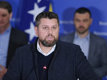 Duraković: NSRs je sramno degradirala stradanje Jevreja i Roma u drugorazredne žrtve zločina NDH-a