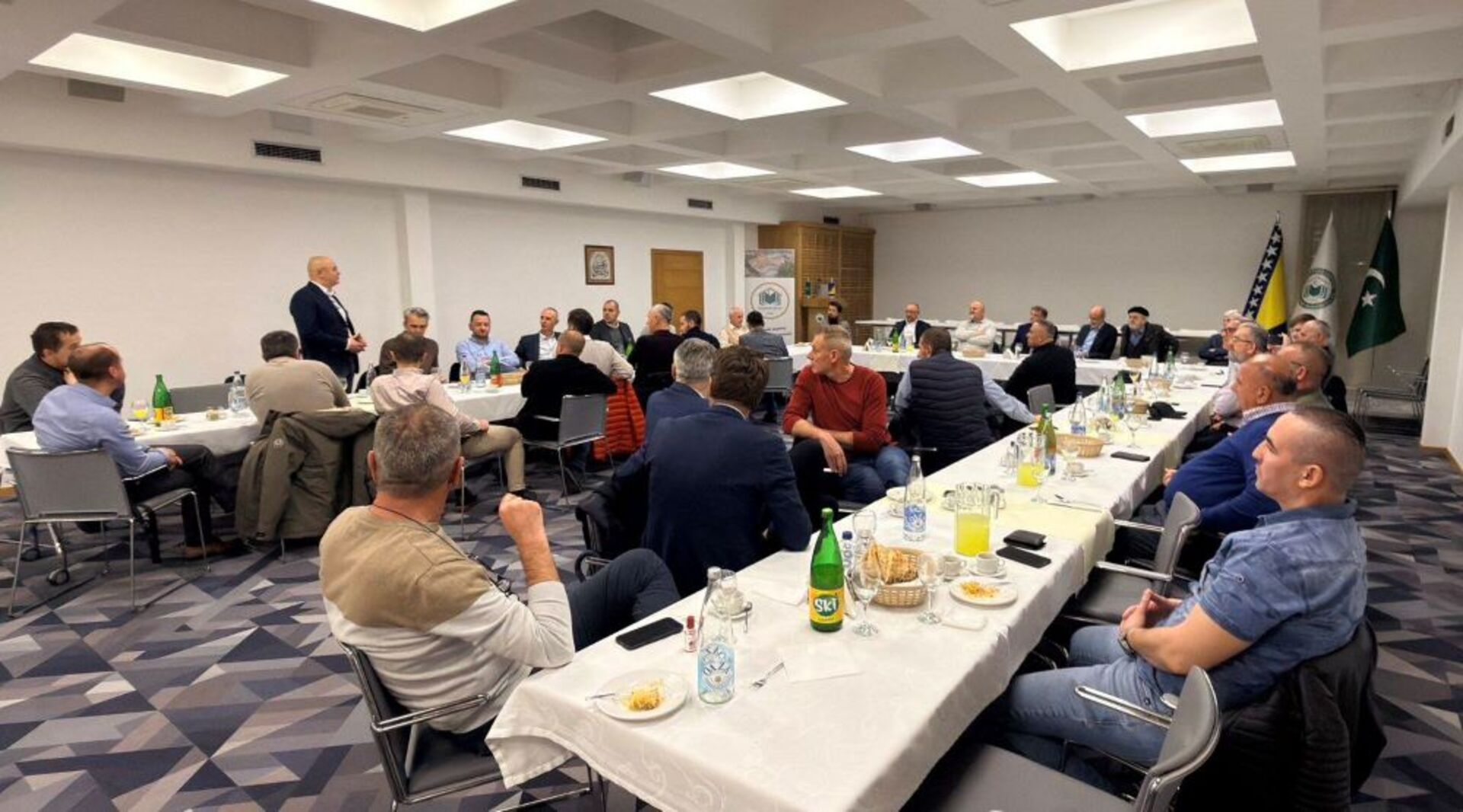 Kalesijci na tradicionalnom iftaru u Sarajevu - slika 9