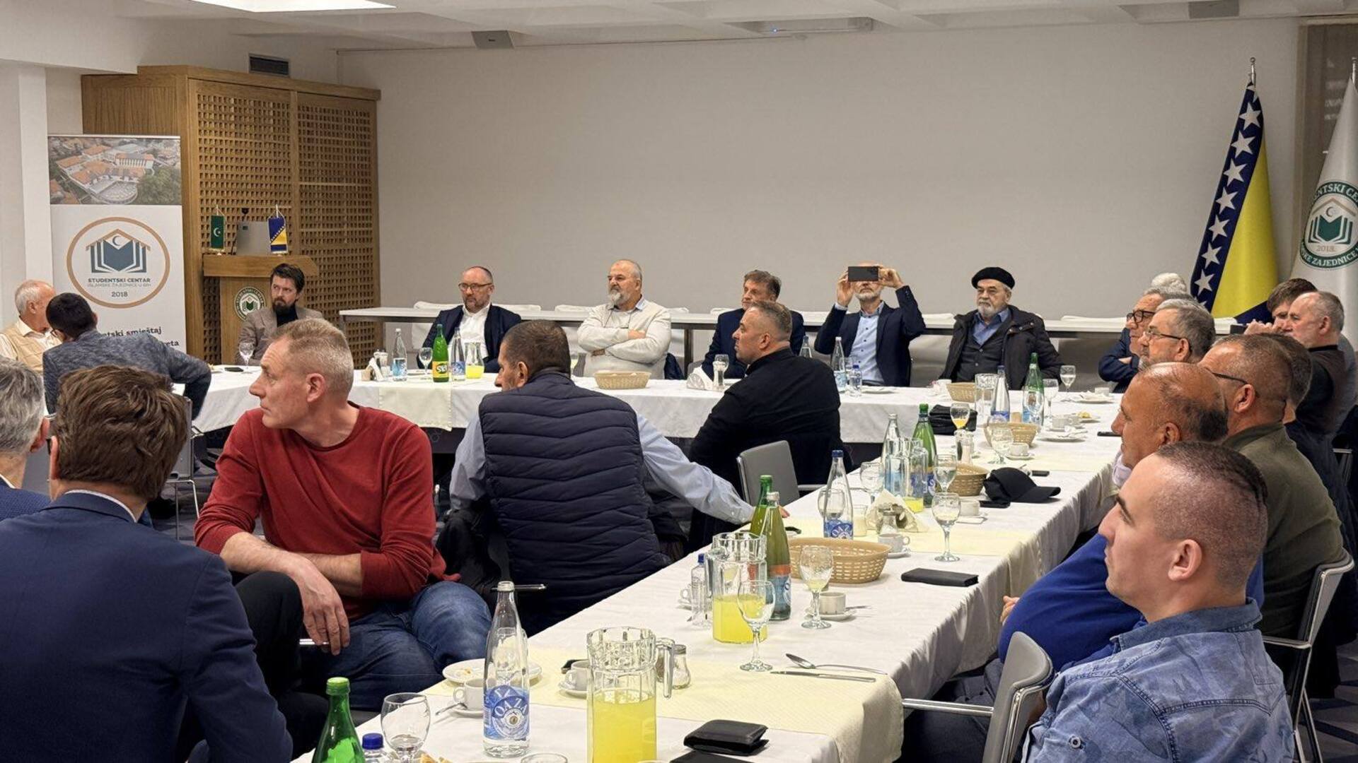 Kalesijci na tradicionalnom iftaru u Sarajevu - slika 3