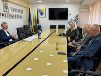 Kasumović s predstavnicima Udruženja Centar za samorazvoj Sunce-ZE