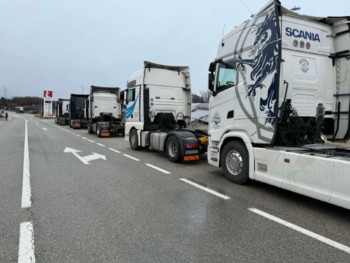 Povlače kamione s granica sa Srbijom zbog zaliha goriva, ne žele da građani ispaštaju