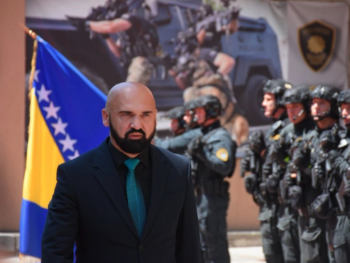 Isak: I nogama i rukama ćeš Milorade u NATO samo kada te dovoljno pritisnu