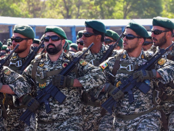 Iran: "Žele li američki vojnici ginuti za Izrael? Čekamo ih"