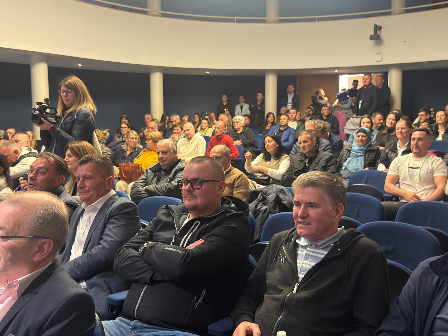 Komšić u Italiji: 'Volimo vas, ali ćemo vas pobijediti' - slika 6