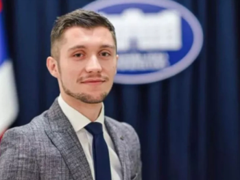 "Kredit koji služi za otplatu kredita pojest će nam jednu bolnicu godišnje"