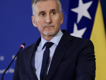 KEMAL ADEMOVIĆ OBJAVIO DA JE IZAŠAO IZ NiP-a