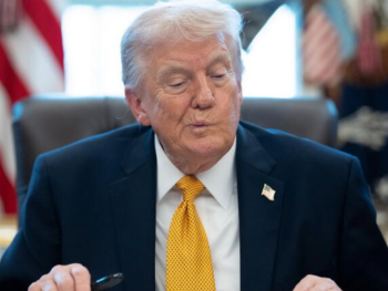 WSJ: Trump spreman okončati rat čak i ako Iran ne otvori Hormuz