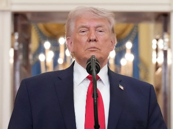 Donald Trump sada tvrdi da uz malo više vremena može otvoriti Hormuški moreuz 