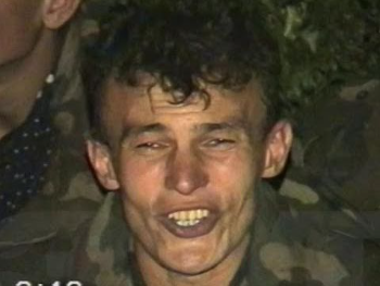 Aziz je 1994. dizao moral vojnicima uz Halidovu pjesmu "Pamtit ću te"