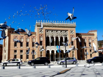 Sarajevo između ponosa i boli: Dan oslobođenja i početak najduže opsade