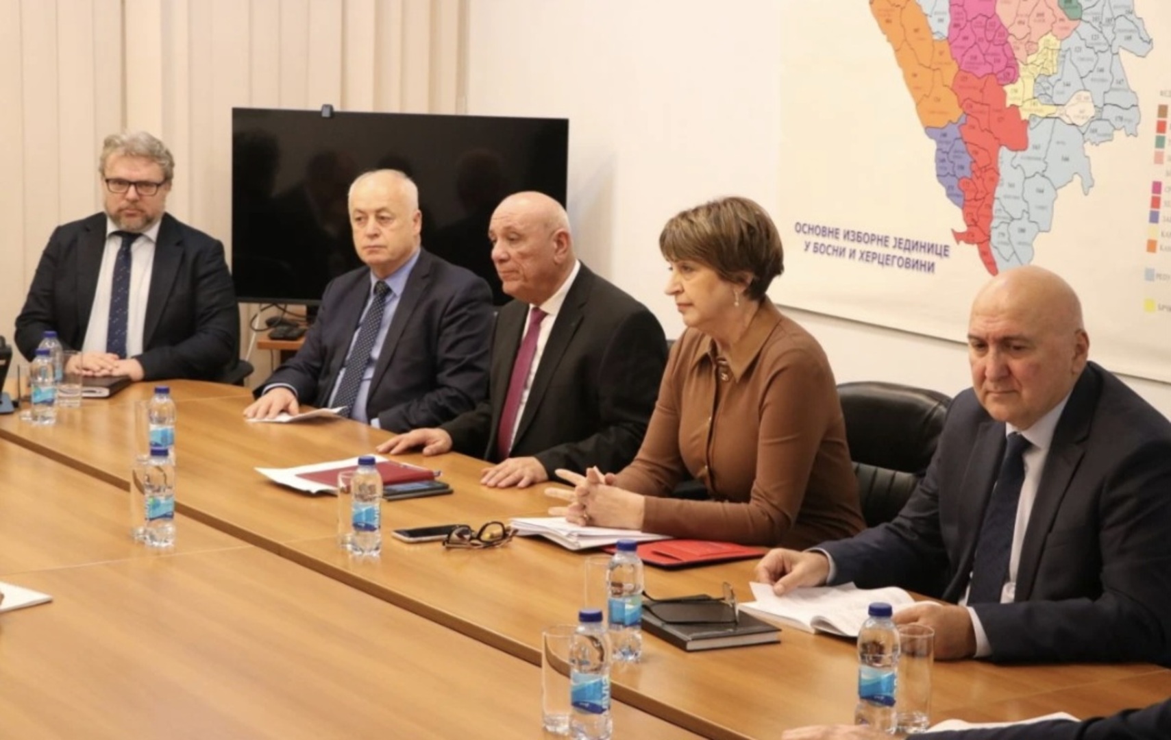 CIK uskratio pravo kandidovanja na idućim izborima za skoro 40 stranaka - slika 1