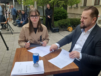 Grad Cazin dodijelio 282 stipendije studentima