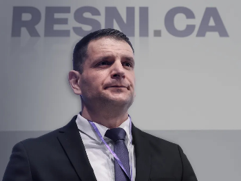 Ko je Zoran Stevanović?