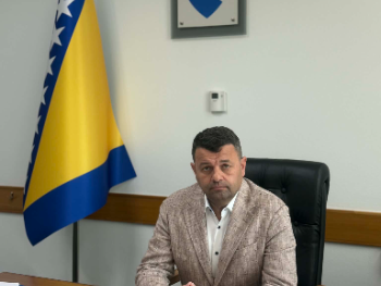 Hurtić: Idem u Švedsku. Džamija u Örebru se ne smije srušiti!