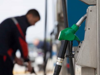 Dok cijene skaču, BiH zarađuje, ko profitira od skupog goriva?