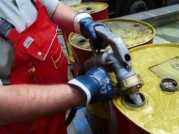 Vlada FBiH bi da ukine carine na uvoz nafte iz zemalja iz kojih i ne uvozimo