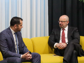 Na red su došli aerodromi: Sastanak Ginkela i Đuzela