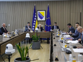 Krišto nudi Amidžiću da razmotri zakone i predloži mjere zbog goriva