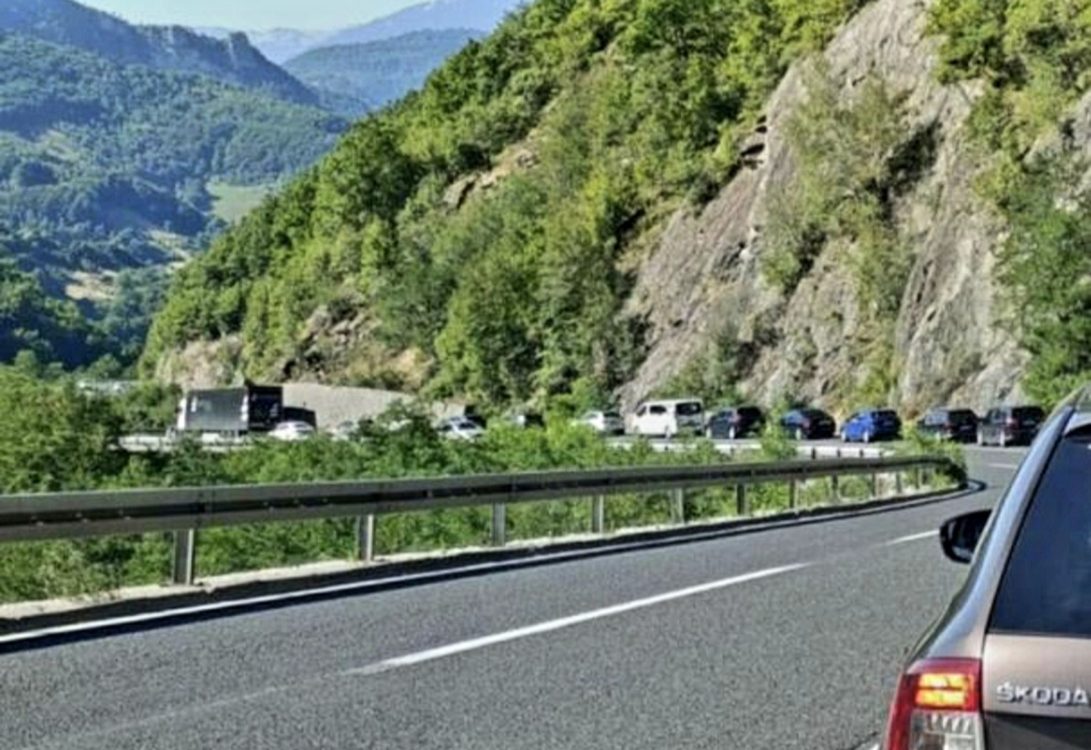 VAŽNO: Zatvara se cesta Sarajevo - Mostar - slika 1
