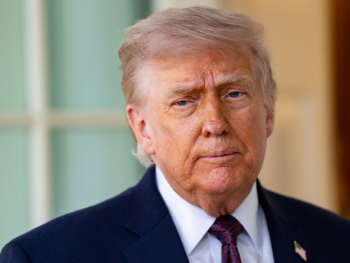 Trump: Morat ćemo opet bacati bombe