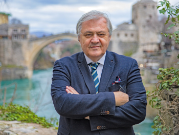 Oručević: U Sarajevu je uvijek bilo onih za HDZ. Pomažu im mediji!