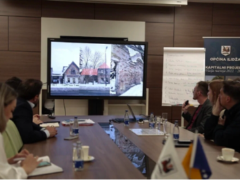 Predstavljeni idejni projekti za Dom kulture u Hrasnici i revitalizaciju Stare željezničke stanice
